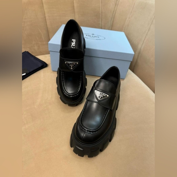 Prada Women's Black Loafers - Picture 1 of 9